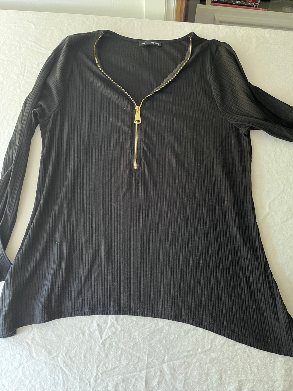 Cable & Gauge Black Ribbed Long-Sleeve Top with Gold Zip
